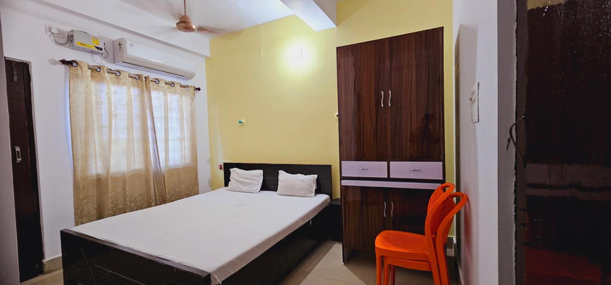 Hotel Nalanda Guest House Buitenkant foto
