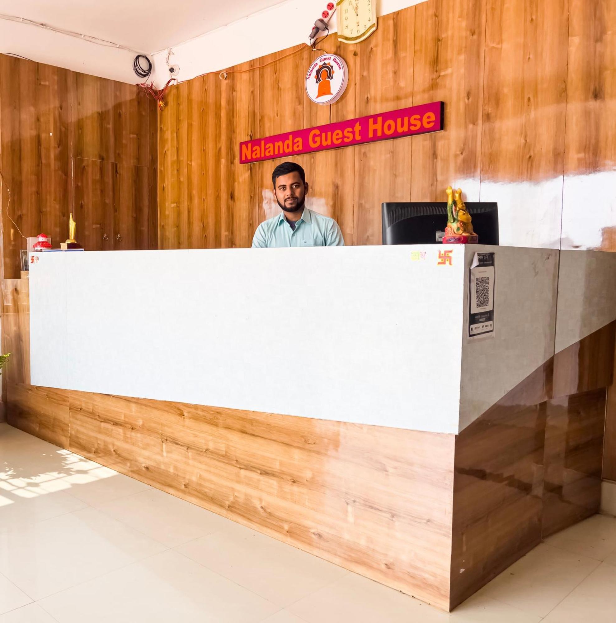 Hotel Nalanda Guest House Buitenkant foto