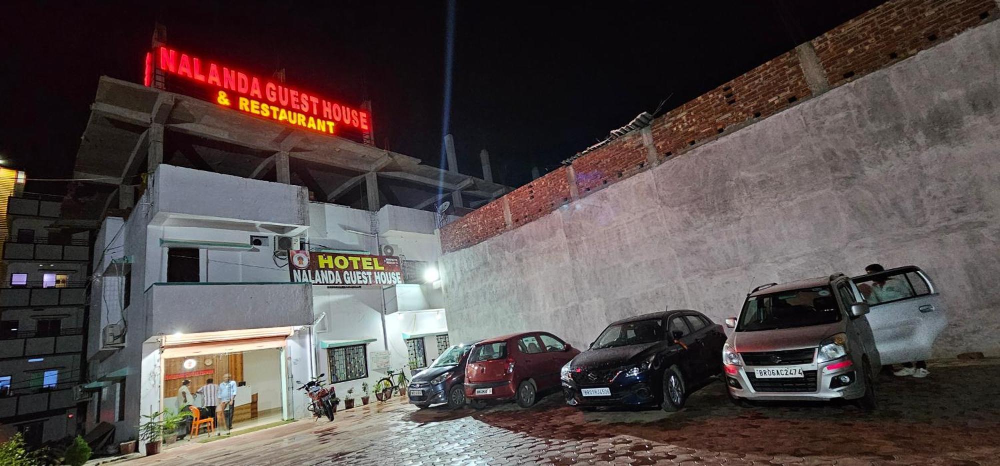 Hotel Nalanda Guest House Buitenkant foto